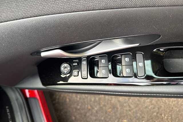 Hyundai TUCSON 1.6 TGDi Hybrid 230 Premium 5dr 2WD Auto RED