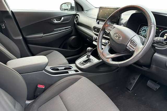 Hyundai KONA 1.6 GDi Hybrid Premium 5dr DCT White