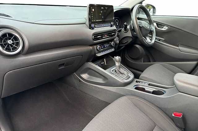 Hyundai KONA 1.6 GDi Hybrid Premium 5dr DCT White