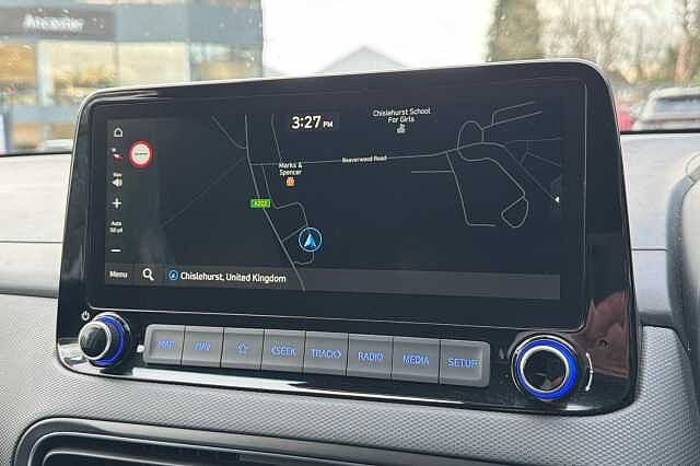 Hyundai KONA 1.6 GDi Hybrid Premium 5dr DCT White