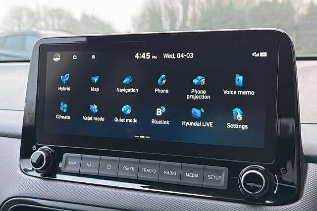 Hyundai KONA 1.6 GDi Hybrid Premium 5dr DCT White