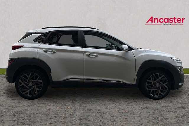Hyundai KONA 1.6 GDi Hybrid Premium 5dr DCT White