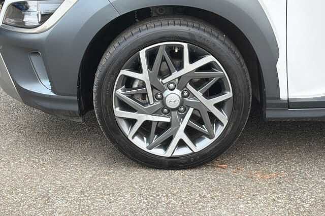 Hyundai KONA 1.6 GDi Hybrid Premium 5dr DCT White