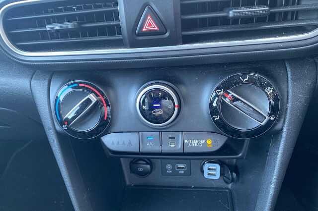 Hyundai KONA 1.0T GDi Blue Drive SE 5dr