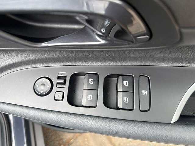Hyundai BAYON 1.0 TGDi 48V MHEV Premium 5dr DCT