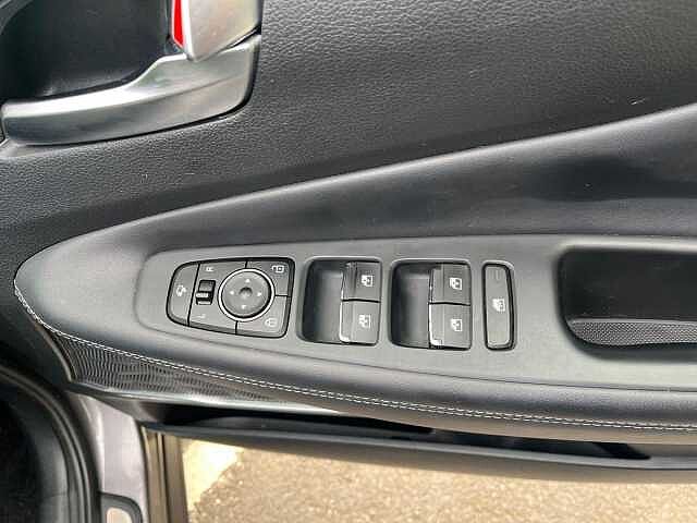 Hyundai SANTA FE 1.6 TGDi Hybrid Ultimate 5dr 4WD Auto