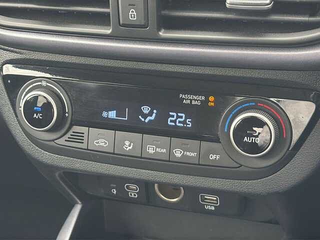 Hyundai I10 1.2 [79] Premium 5dr Auto [Nav]