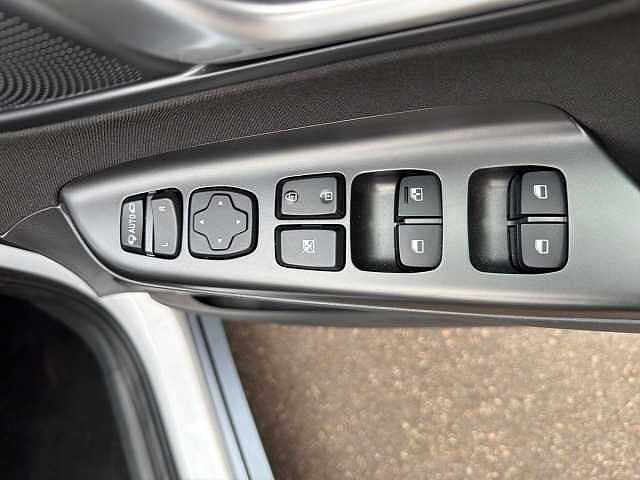 Hyundai KONA 1.6 GDi Hybrid Premium 5dr DCT