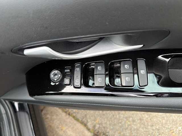 Hyundai TUCSON 1.6 TGDi 48V MHD Premium 5dr 2WD DCT Black