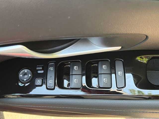 Hyundai TUCSON 1.6 TGDi Hybrid 230 Premium 5dr 2WD Auto Ultimate red