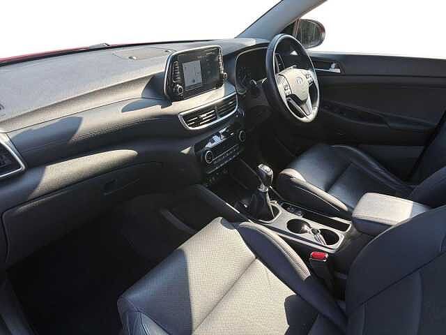 Hyundai TUCSON 1.6 GDi Premium 5dr 2WD Red