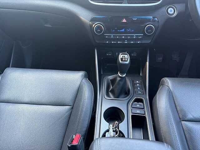 Hyundai TUCSON 1.6 GDi Premium 5dr 2WD Red