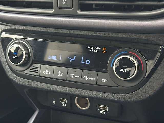 Hyundai I10 1.2 [79] Premium 5dr Auto [Nav]