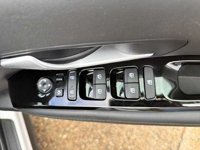 Hyundai TUCSON 1.6 TGDi 48V MHD Premium 5dr 2WD DCT White