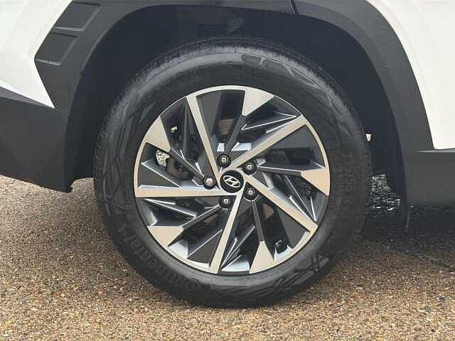 Hyundai TUCSON 1.6 TGDi 48V MHD Premium 5dr 2WD DCT White