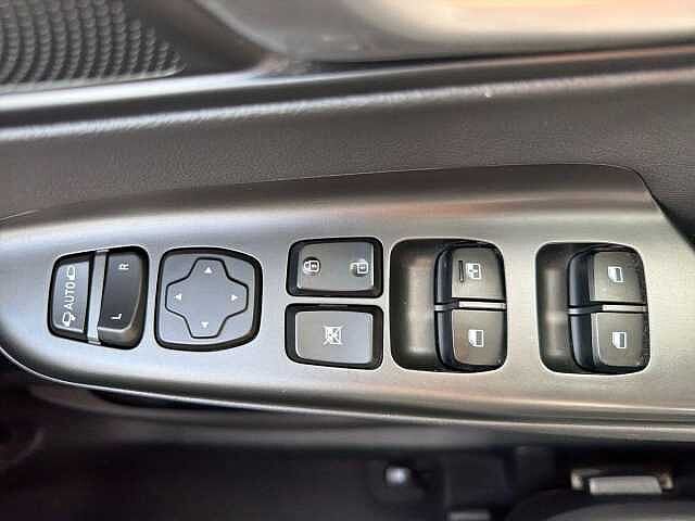 Hyundai KONA 1.6 GDi Hybrid Ultimate 5dr DCT