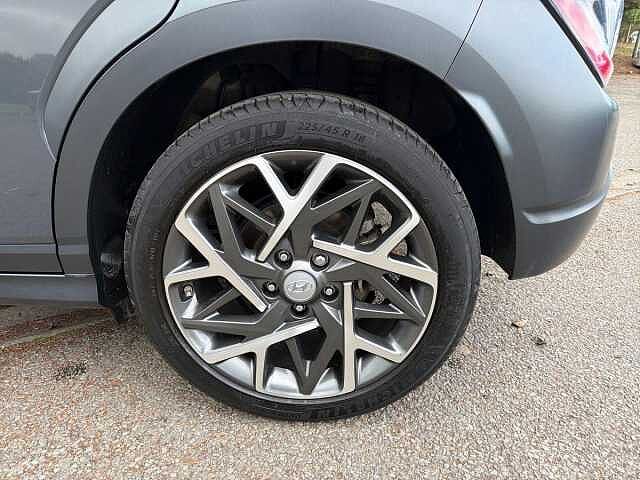 Hyundai KONA 1.6 GDi Hybrid Ultimate 5dr DCT Cyber grey