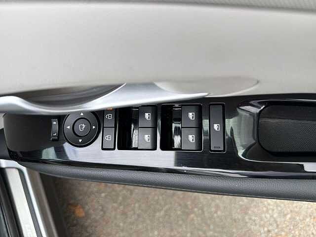 Hyundai TUCSON 1.6T 239 Hybrid Ultimate 5dr Auto Silver