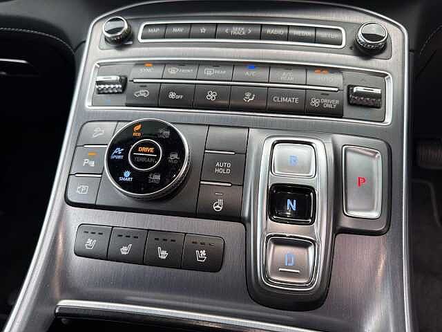 Hyundai SANTA FE 1.6 TGDi Hybrid Ultimate 5dr 4WD Auto